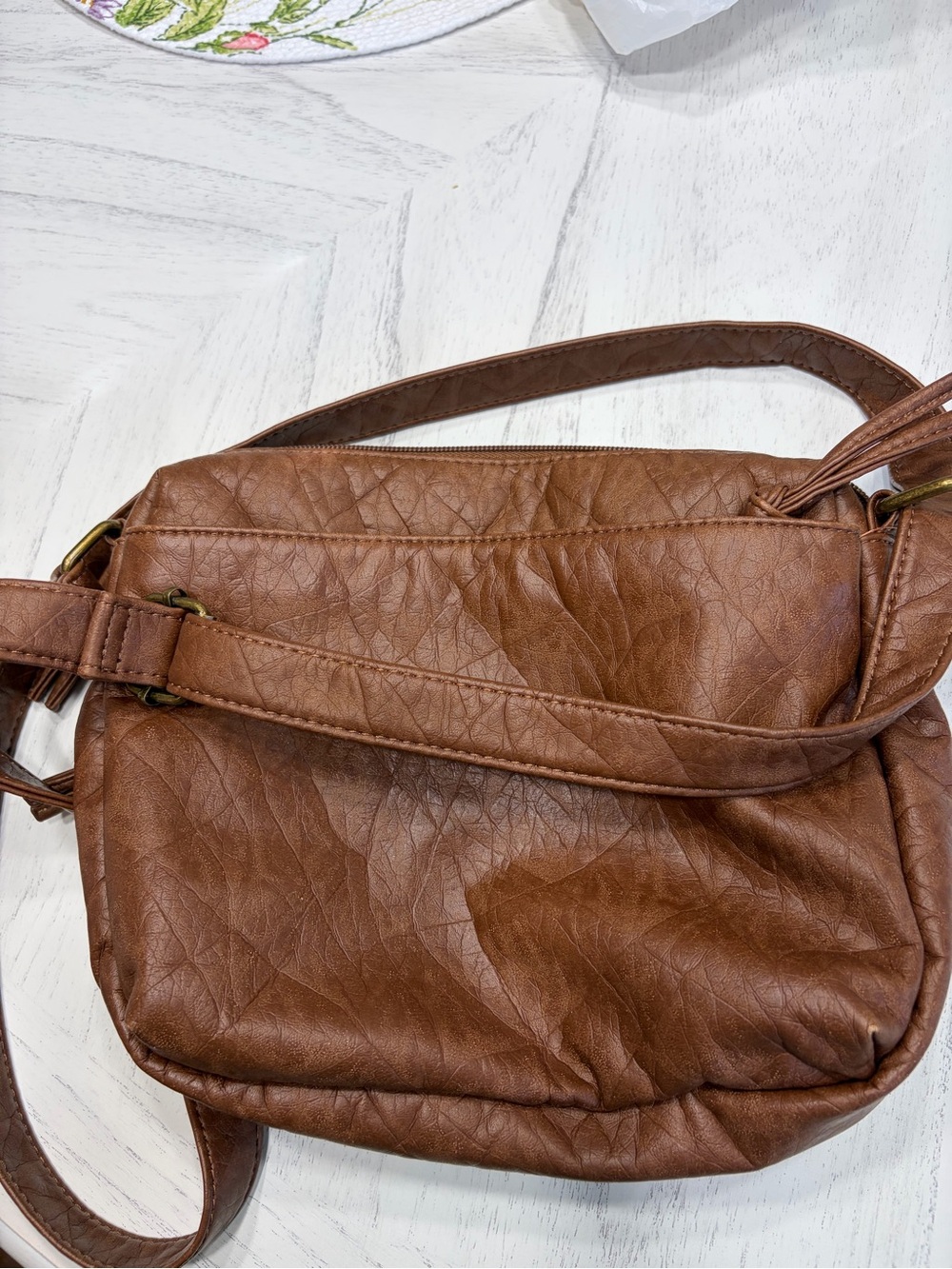 Bueno Brown Faux Leather Crossbody Bag - Classic Women's Shoulder Bag